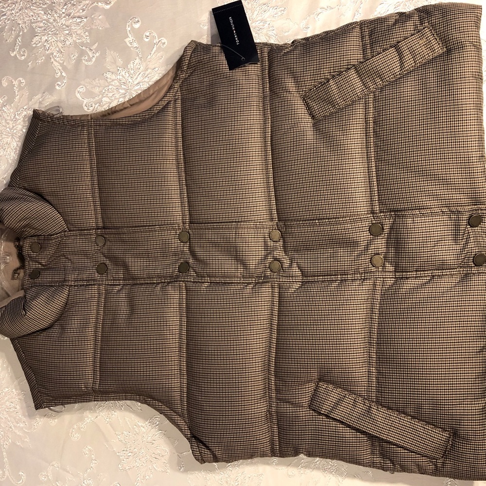 Tommy Hilfiger brown plaid vest